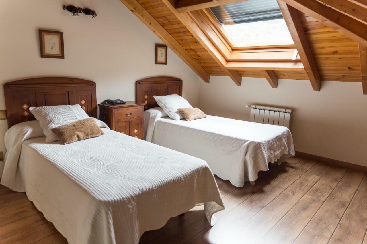 Hotel Ambasmestas Εξωτερικό φωτογραφία
